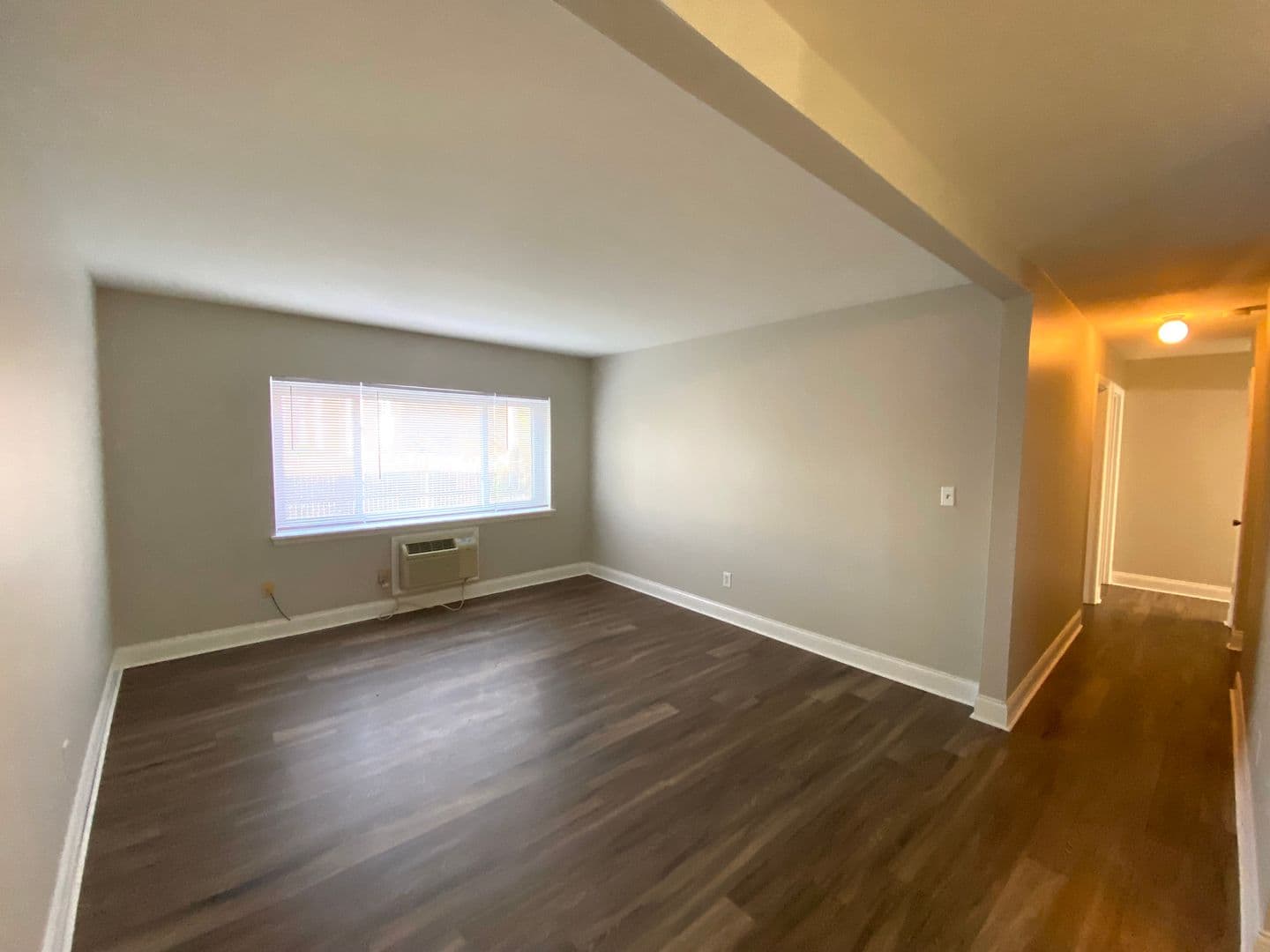 Peoria Apartment: 2317 & 2331 W. Martin Luther King Jr. Drive
