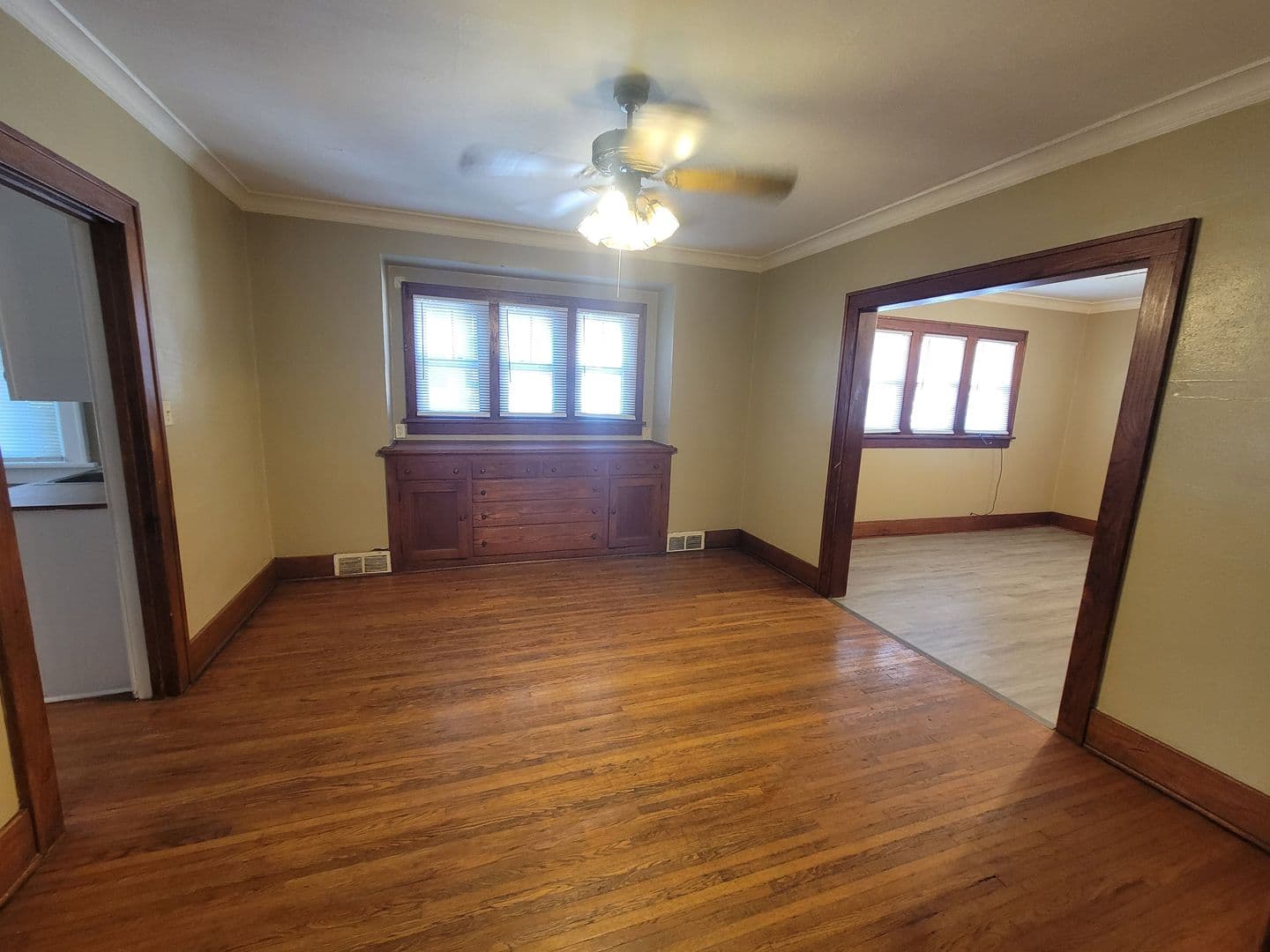 Peoria House: 718 E Republic St
