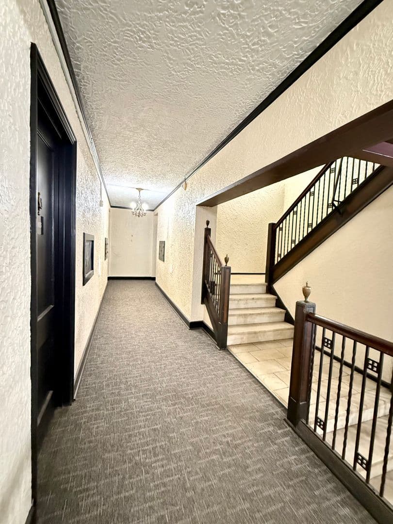 Springfield Apartment: 631 S. 4th Street