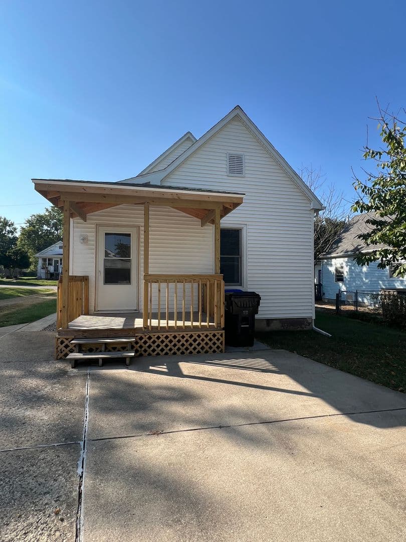 Bloomington House: 1215 W. Elm St.
