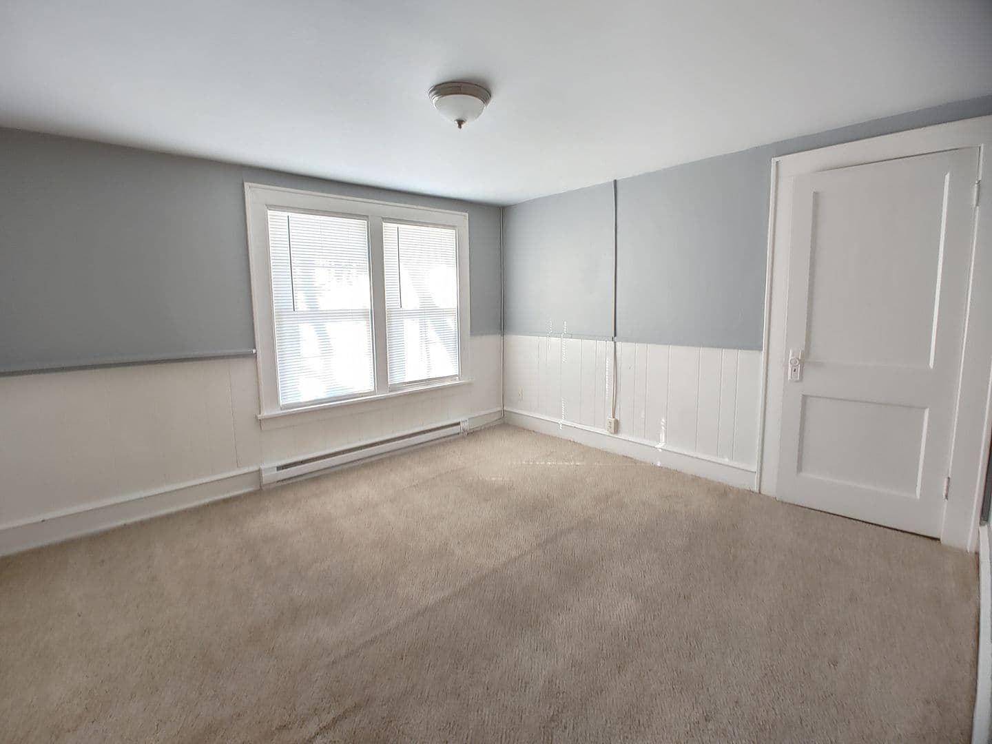 Bloomington Apartment: 804 South Morris Avenue