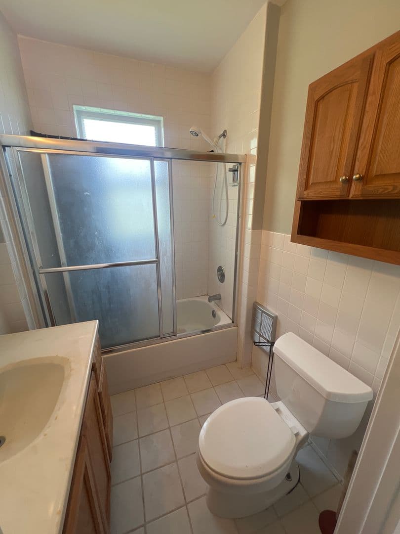 Springfield Apartment: 1204 S 6th St