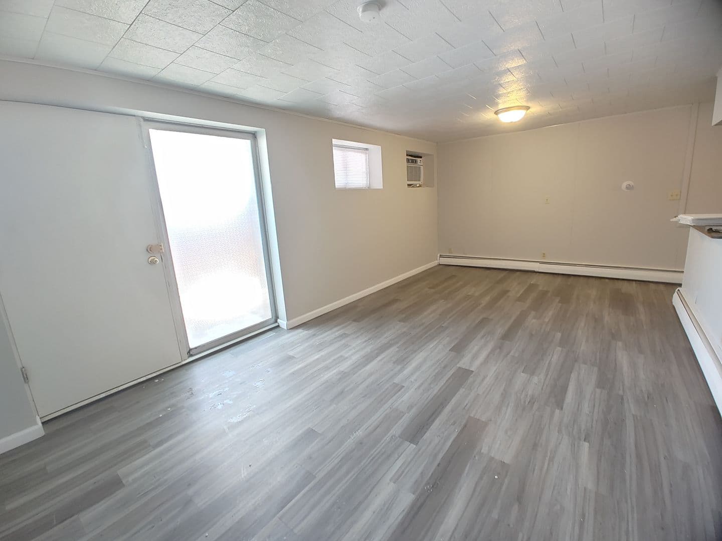 Bloomington Apartment: 221 Robinhood LN