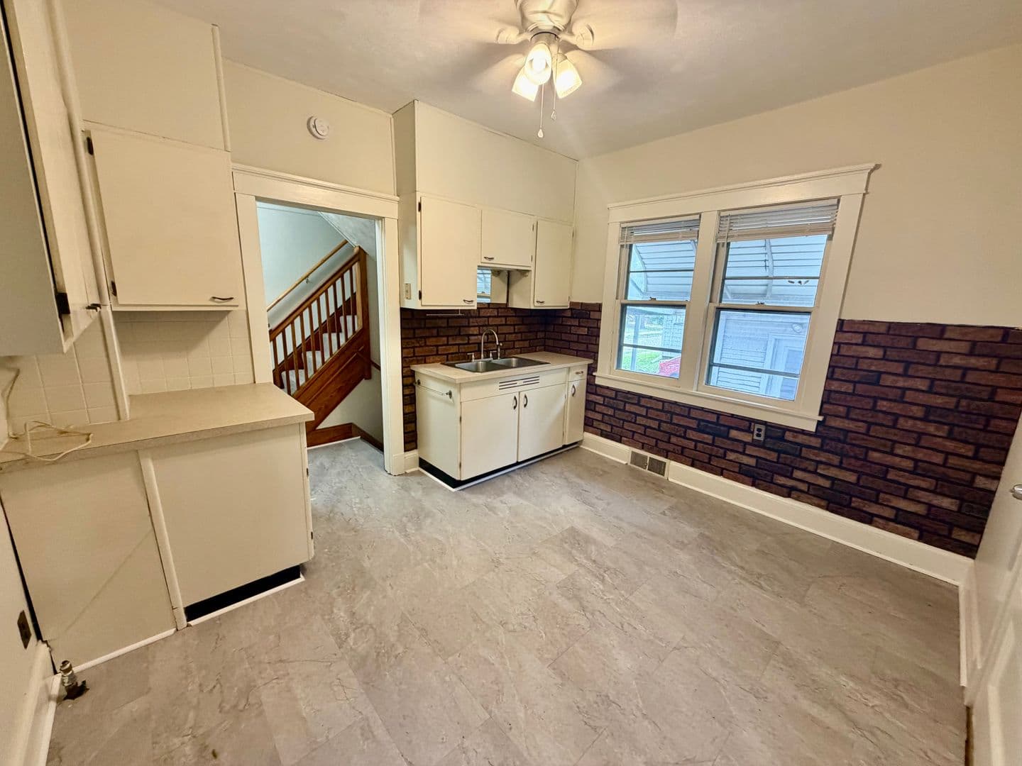 Bloomington House: 311 Beecher