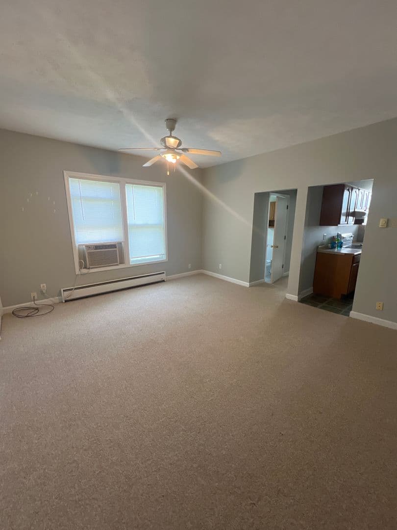 Springfield Apartment: 1204 S 6th St