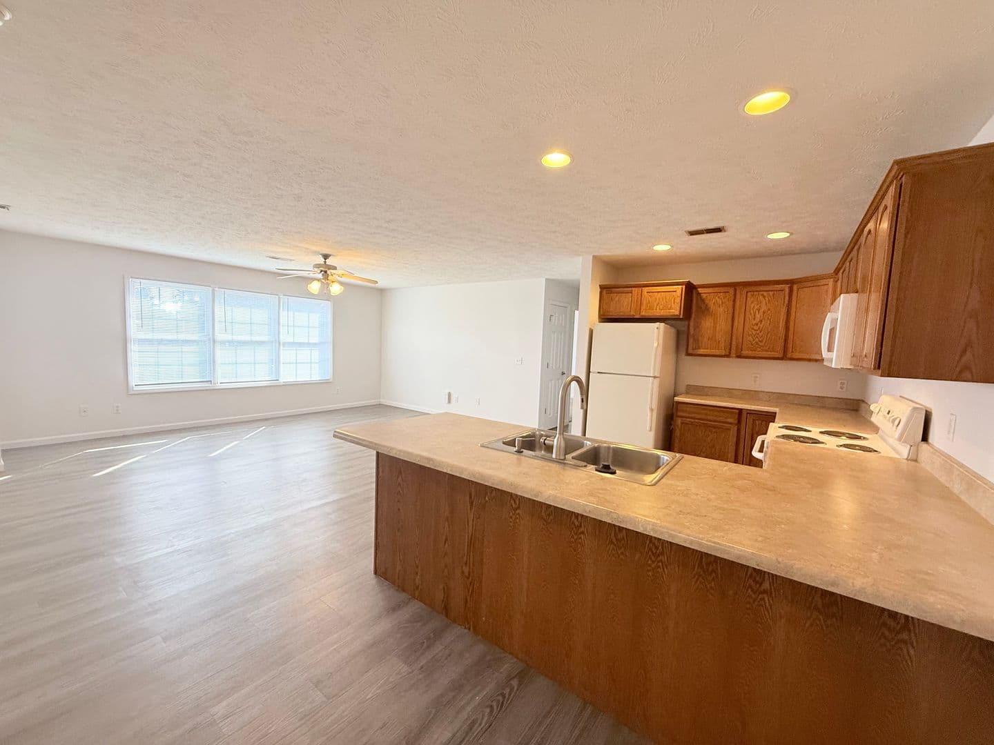 Bloomington Apartment: 710 IAA Drive
