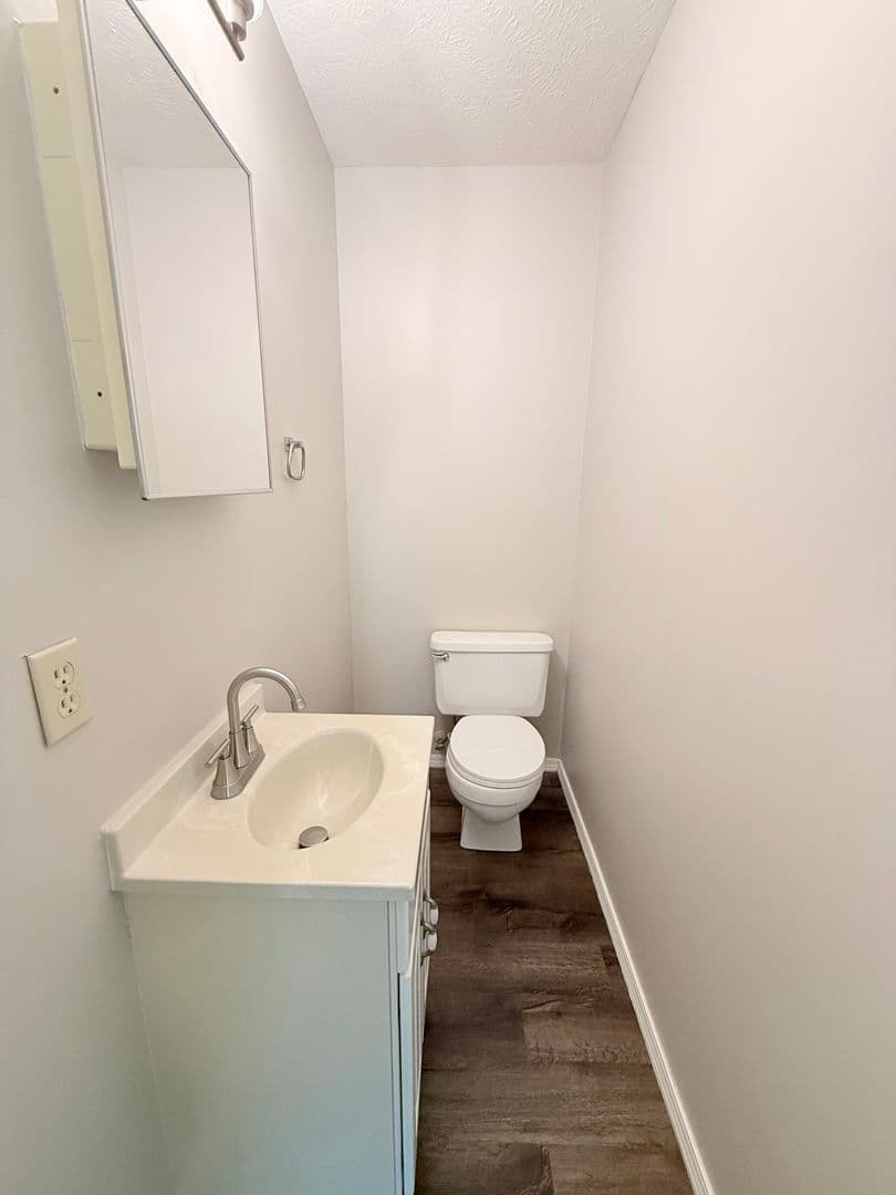 Normal Apartment: 1122 West Ave
