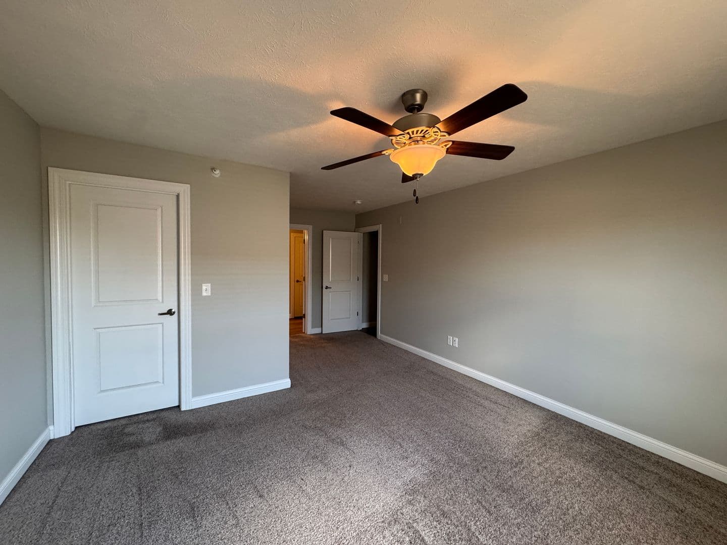 Bloomington Apartment: 1037 Ekstam Drive