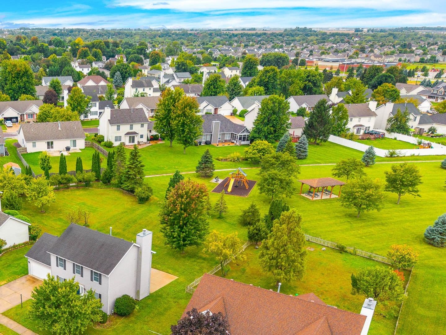 Dunlap House: 11701 N Brians Way