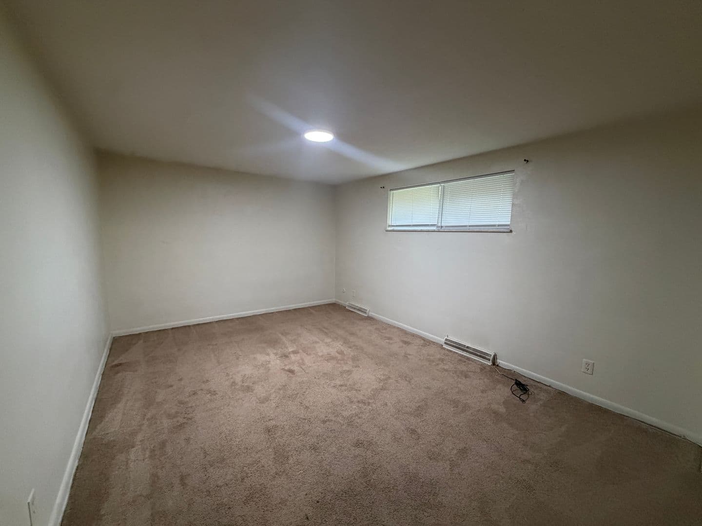 Peoria Apartment: 239 E Oak Cliff Court