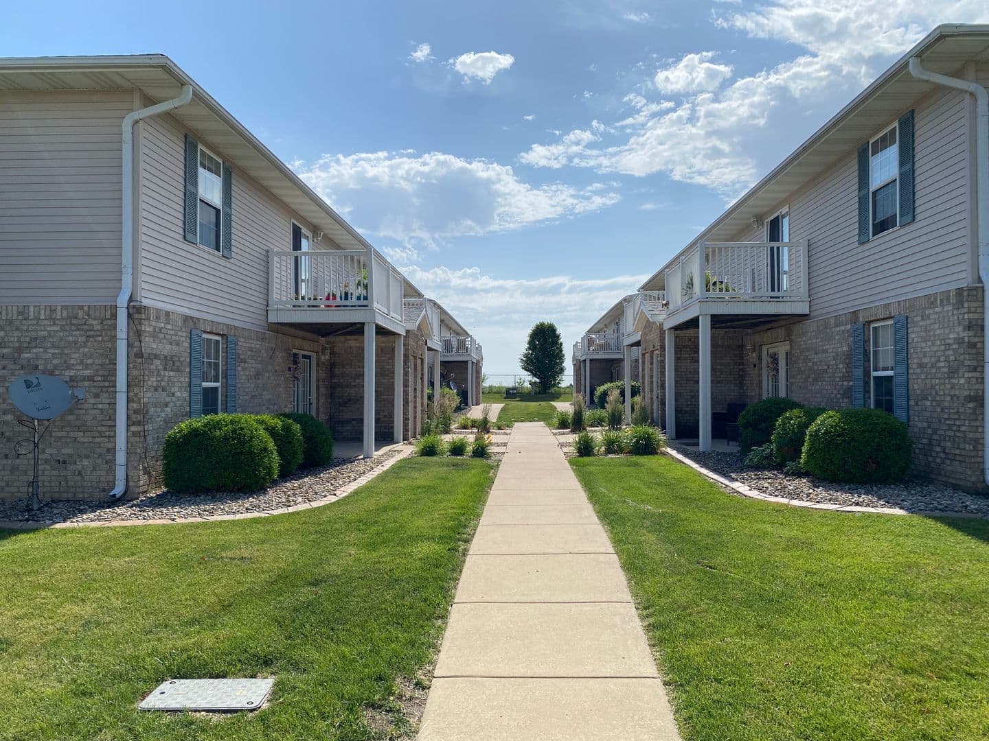 Bloomington Apartment: 1101 Ekstam Drive