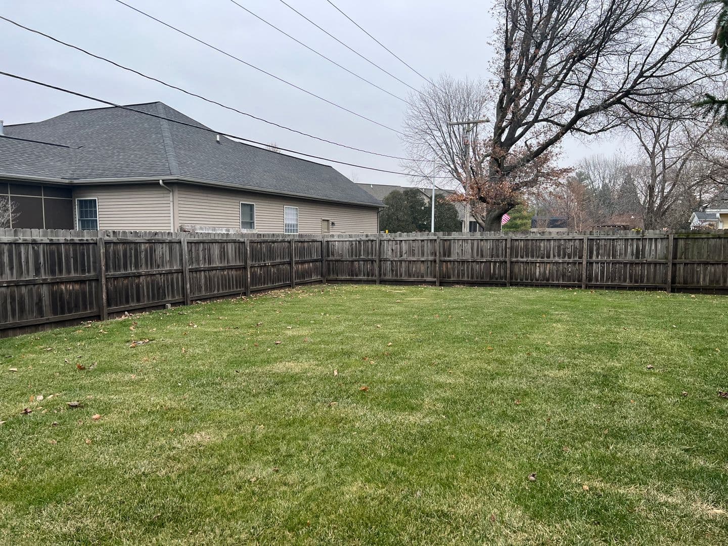 Springfield House: 2405 W Iles Ave