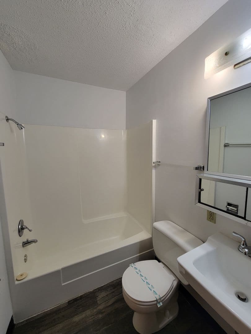 Bloomington Apartment: 2110 Empire St