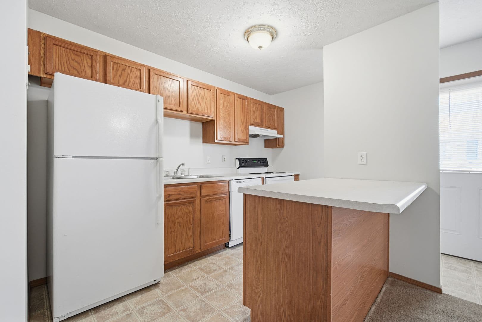 Bloomington Apartment: 1 Tom's Drive