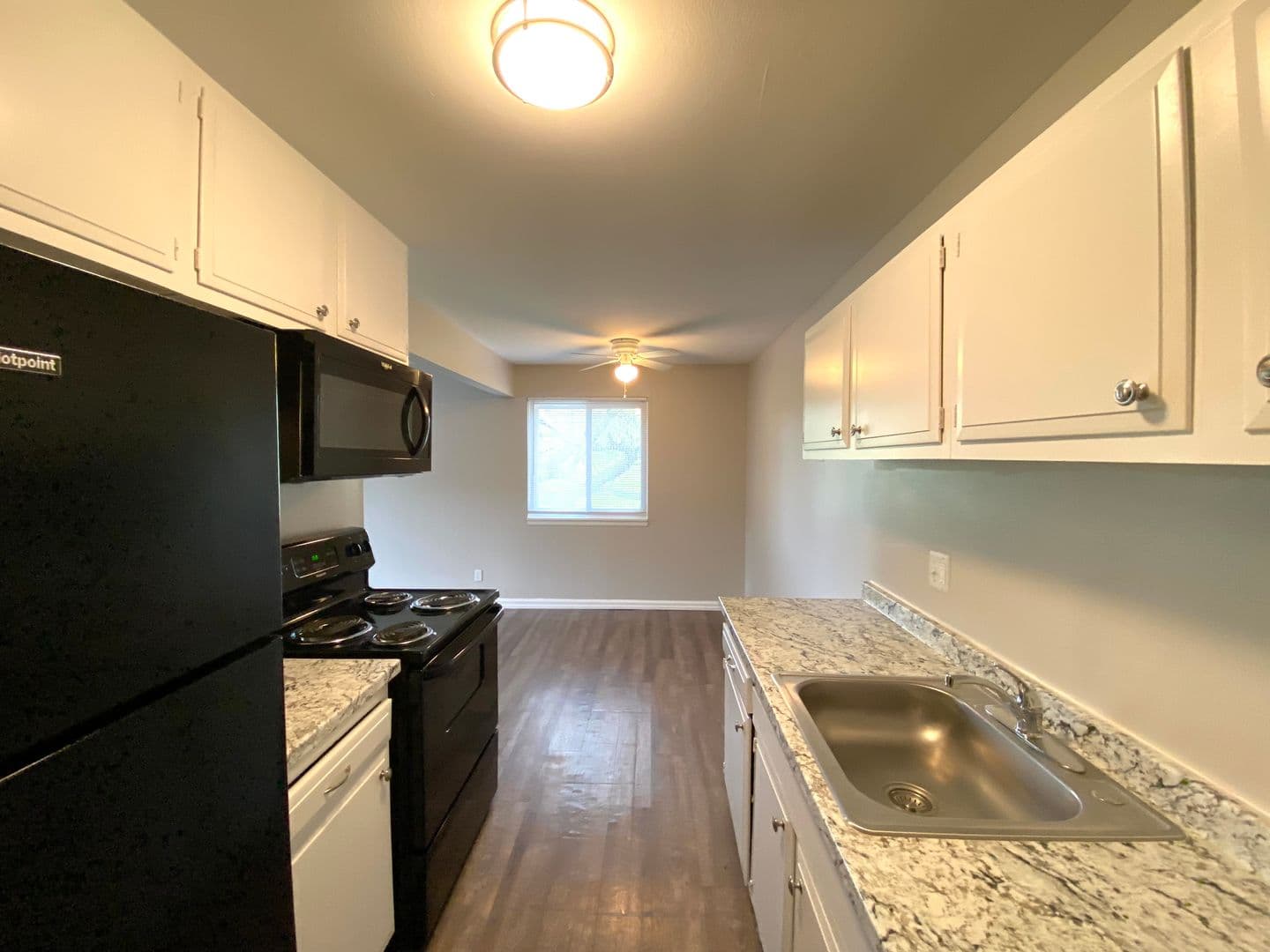 Peoria Apartment: 2317 & 2331 W. Martin Luther King Jr. Drive
