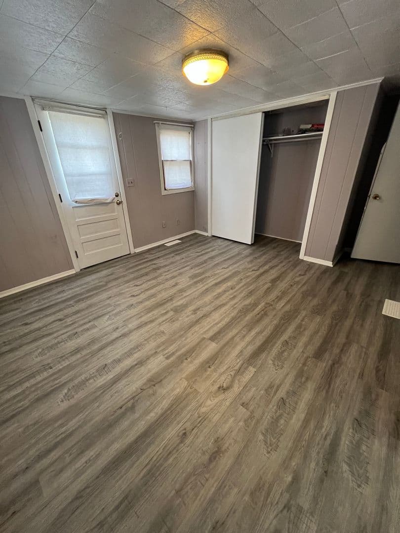 Springfield Apartment: 1224 N Rutledge