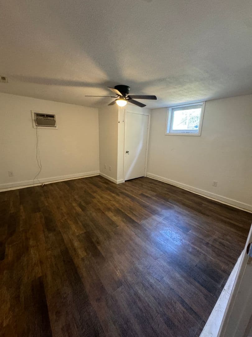 Bloomington Apartment: 521 E. Chestnut