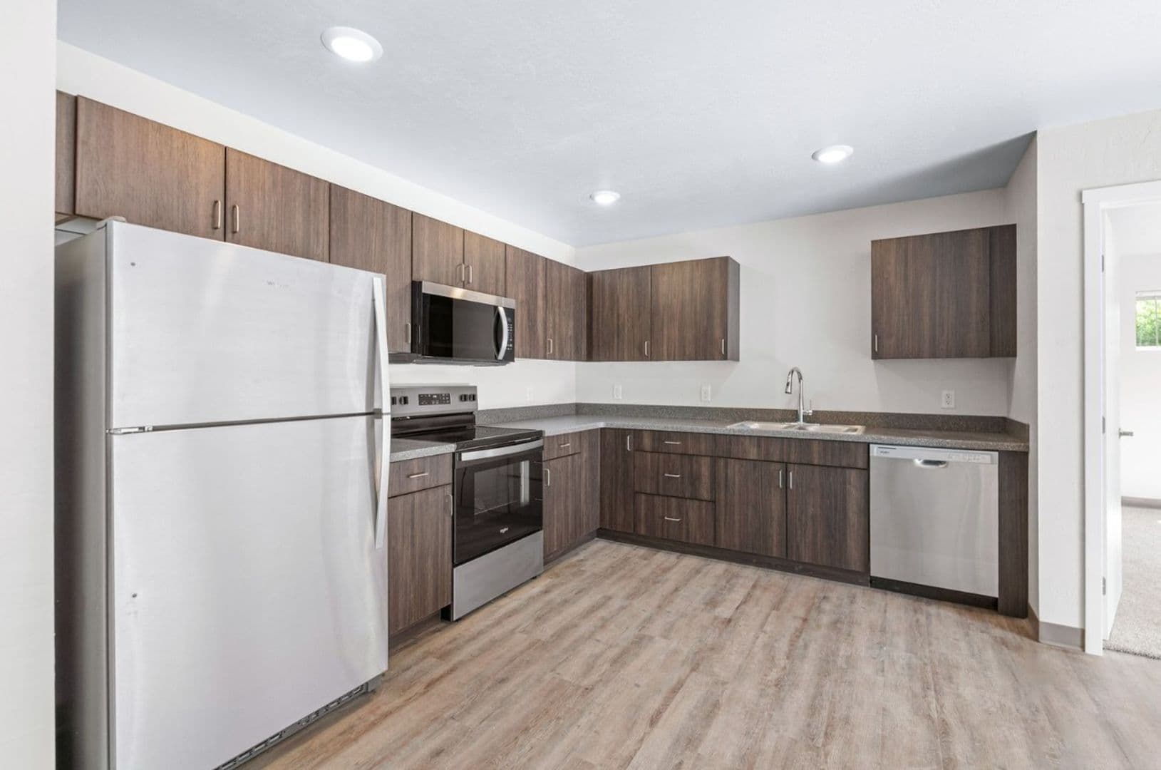 Crivitz Apartment: 352 Deschane Ave