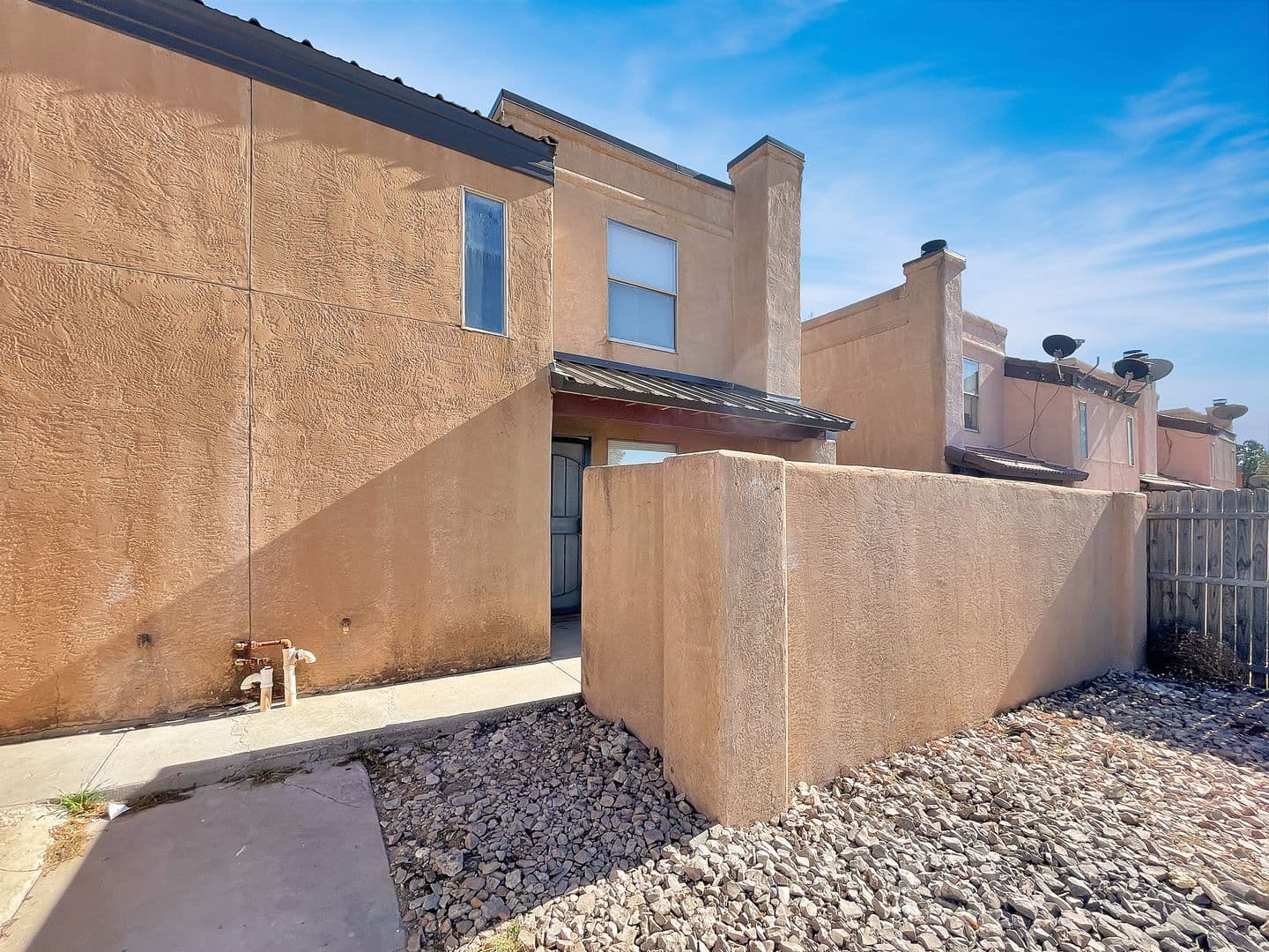 Hobbs Apartment: 4024-4030 North Calle Grande