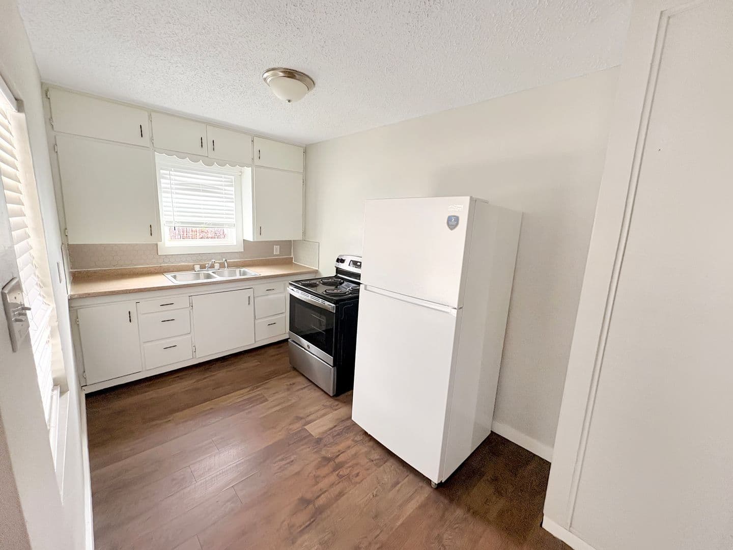 Lovington Apartment: 311-313 North Love Street
