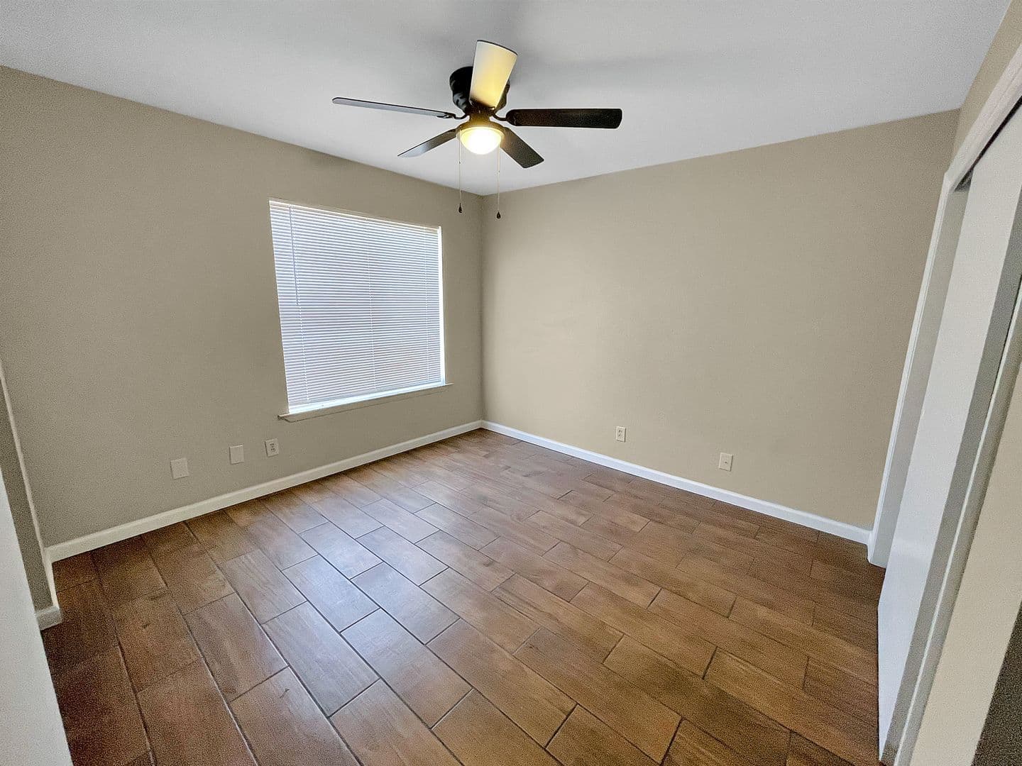 Hobbs Apartment: 4024-4030 North Calle Grande