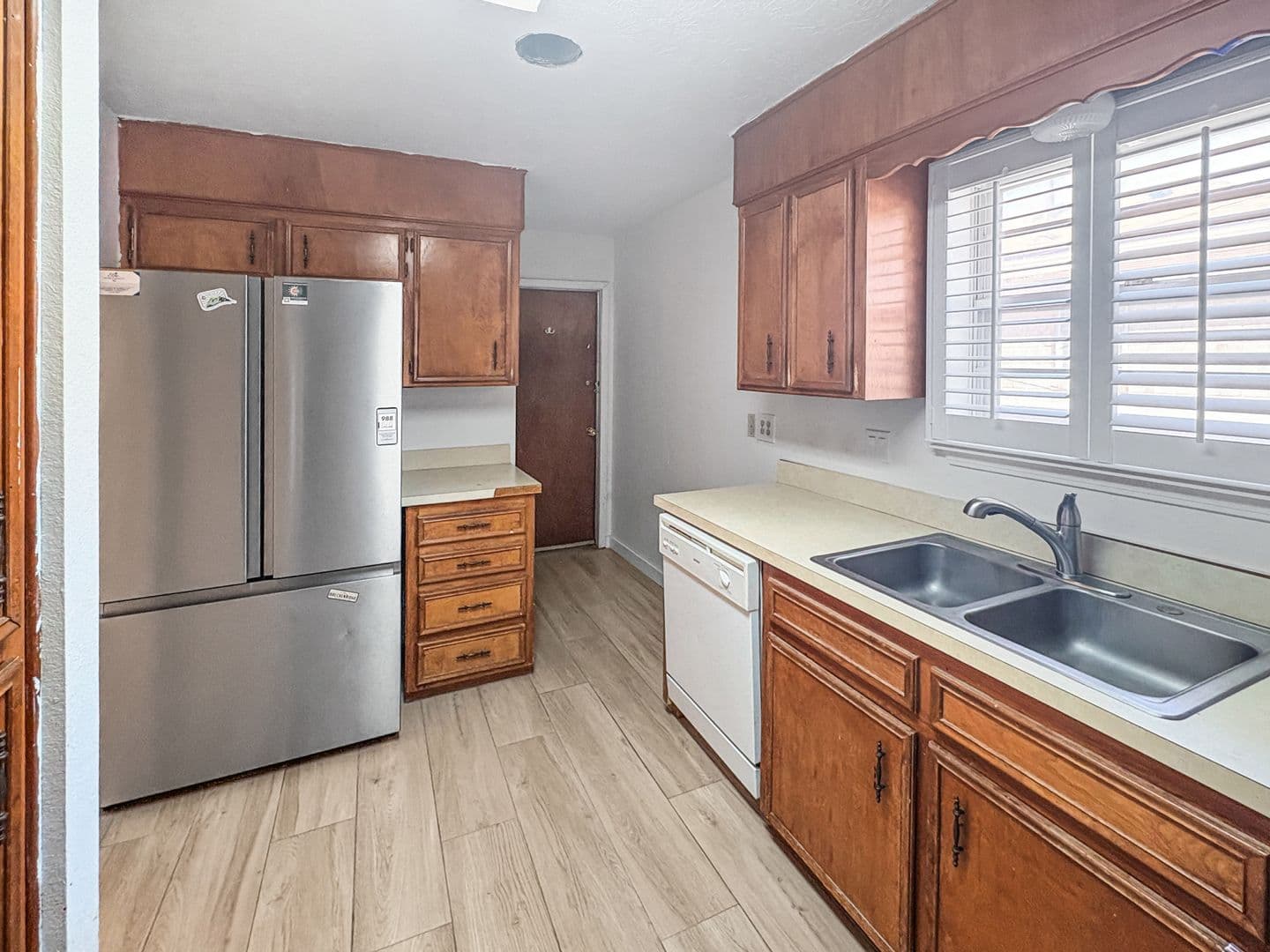 Hobbs House: 620 E Aspen