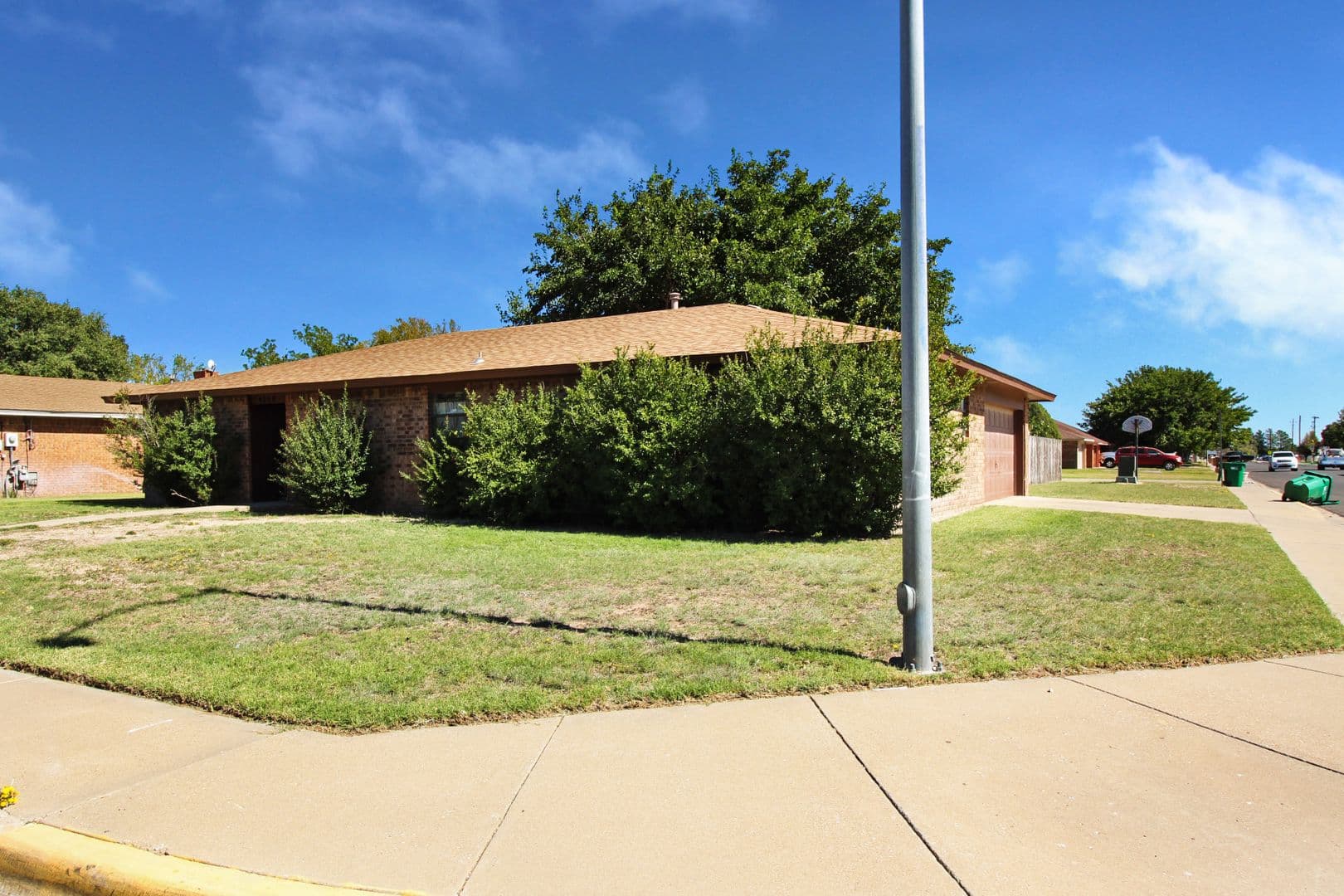 Hobbs House: 4000 North Mescalero Drive