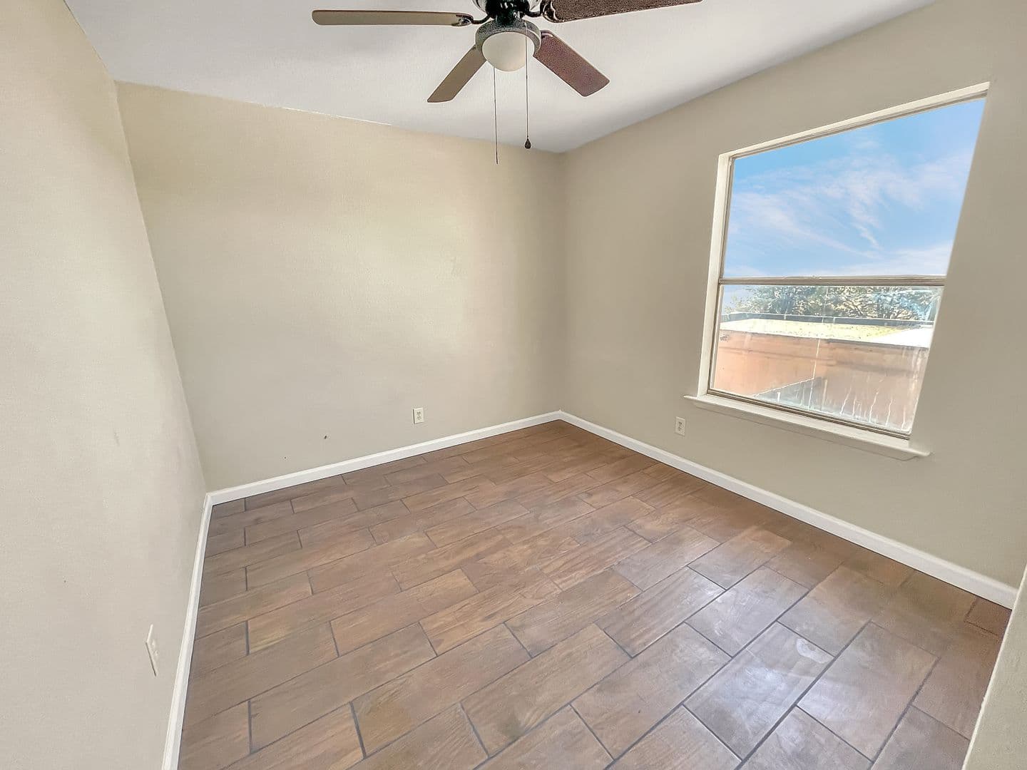 Hobbs Apartment: 4024-4030 North Calle Grande