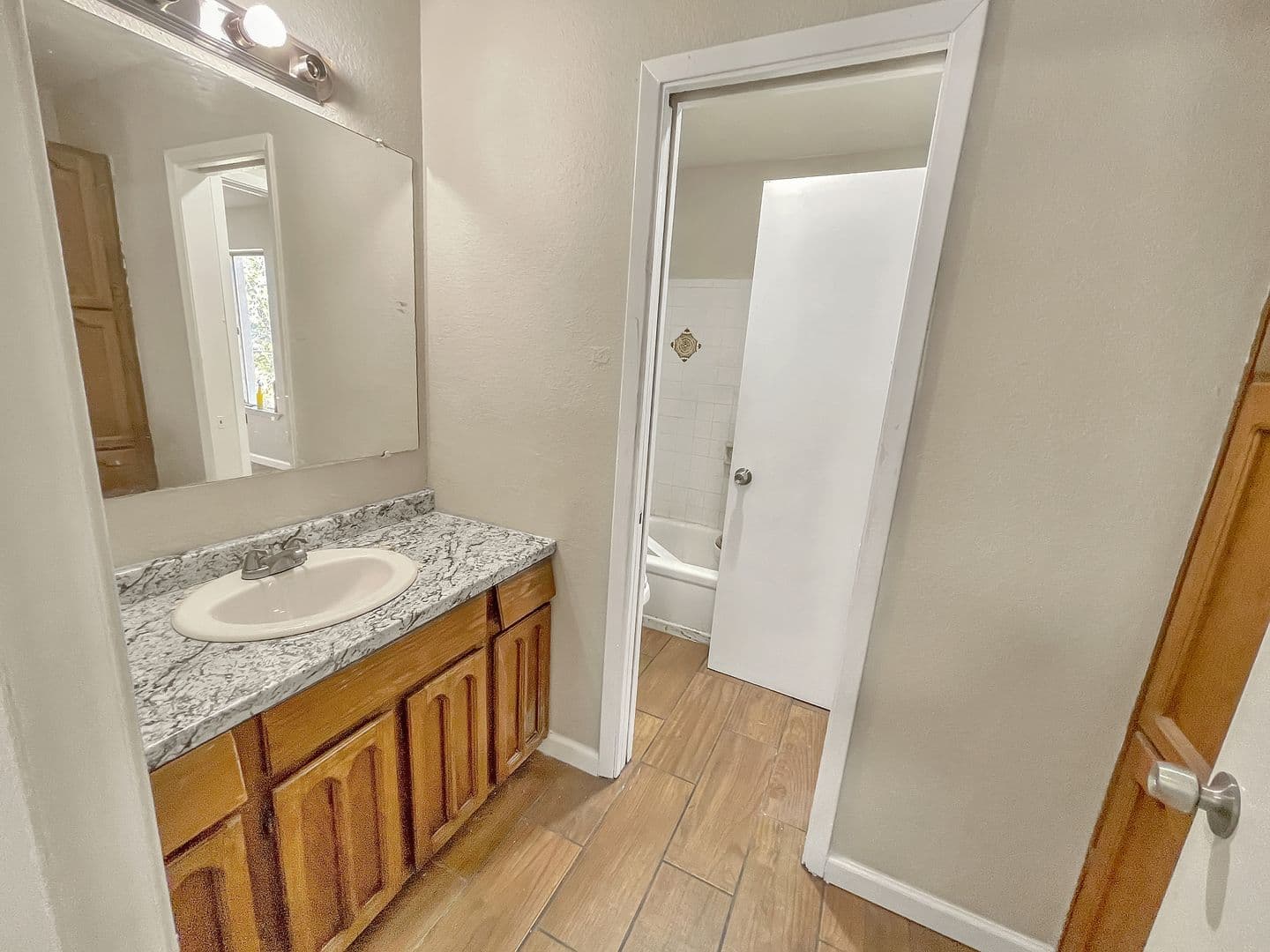 Hobbs Apartment: 4024-4030 North Calle Grande