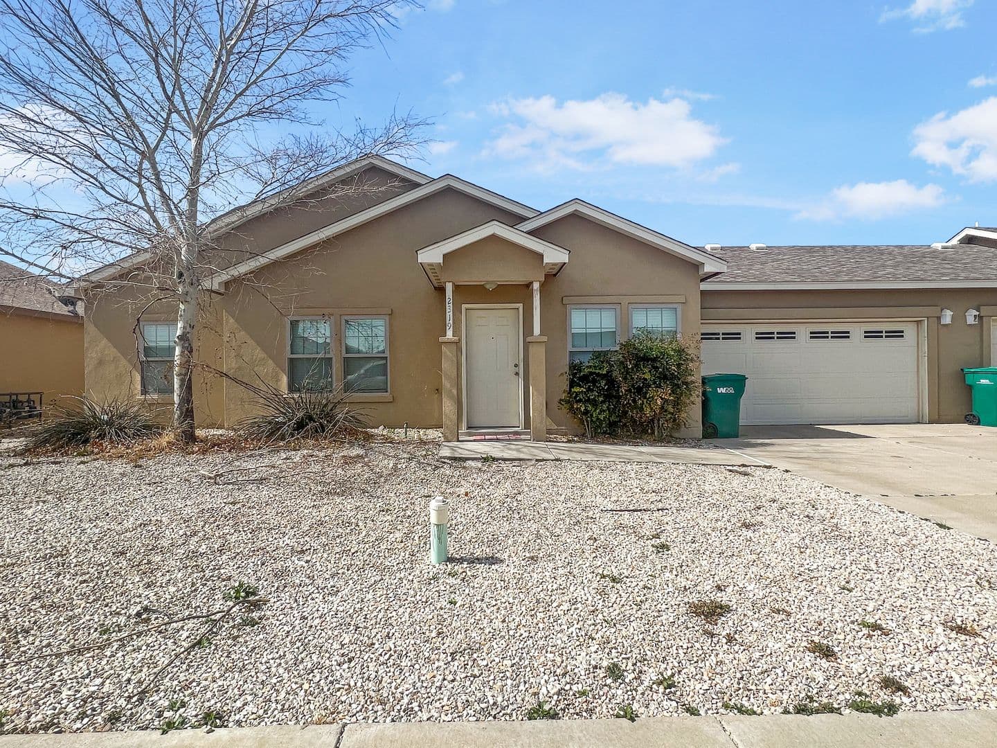 Hobbs Apartment: 2319-2331 North Desert Willow Lane