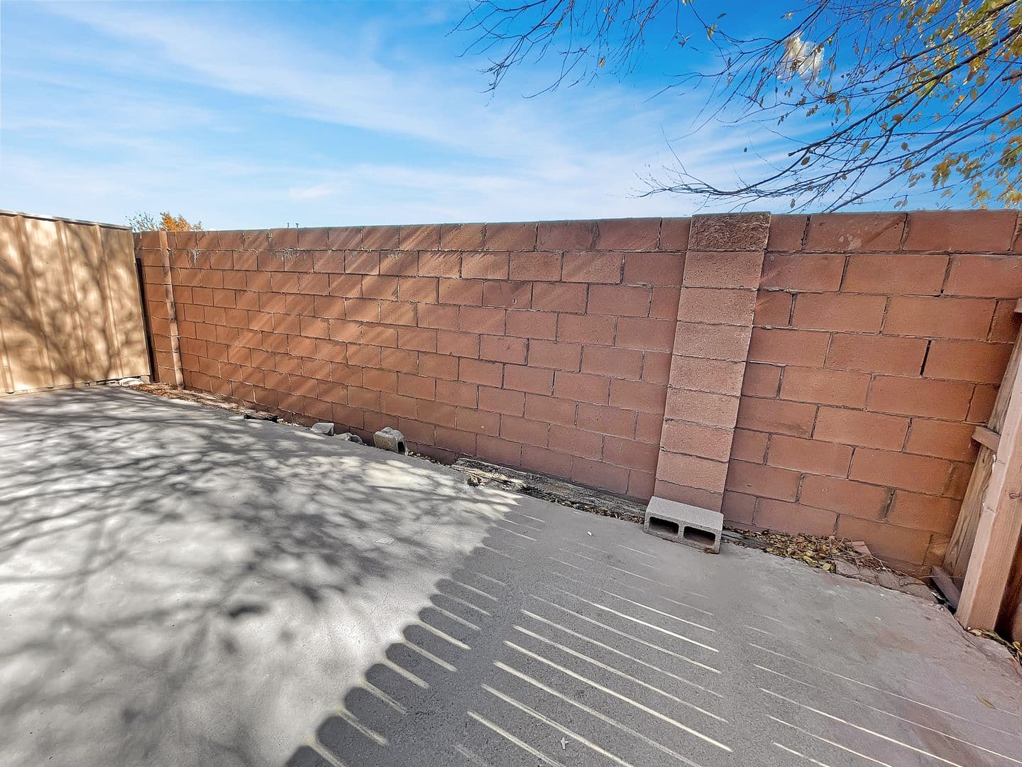 Hobbs Apartment: 4024-4030 North Calle Grande