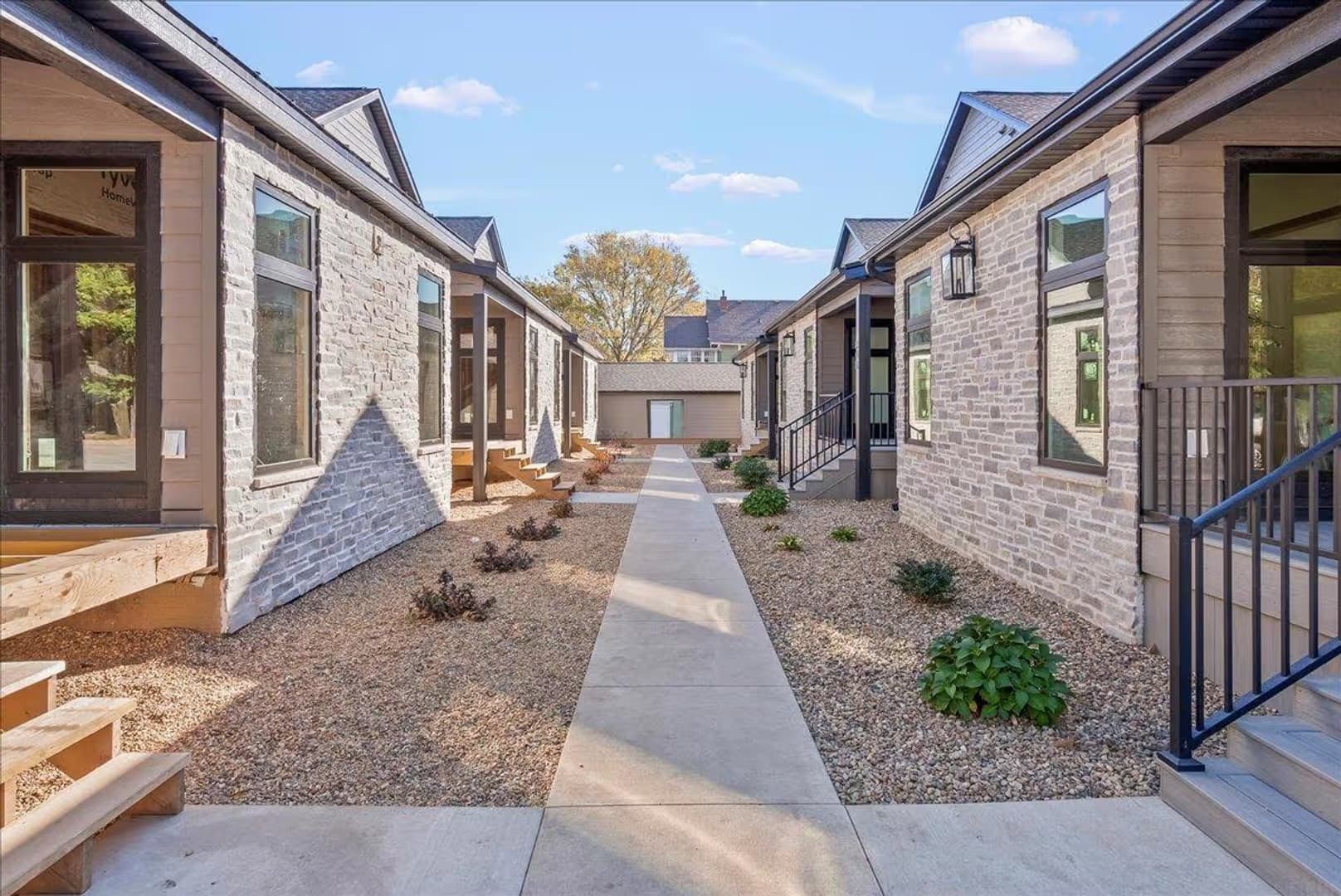 Cedar Falls Apartment: Clay Street