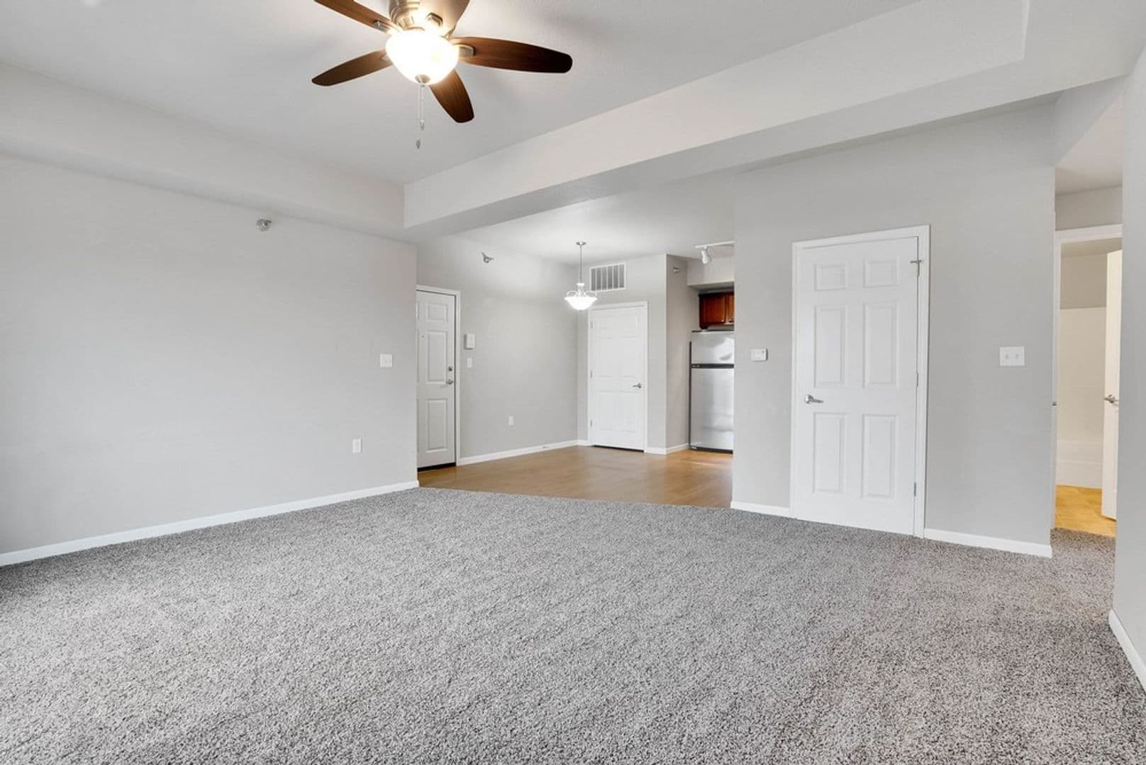 Cedar Falls Apartment: 4526 Chadwick Rd