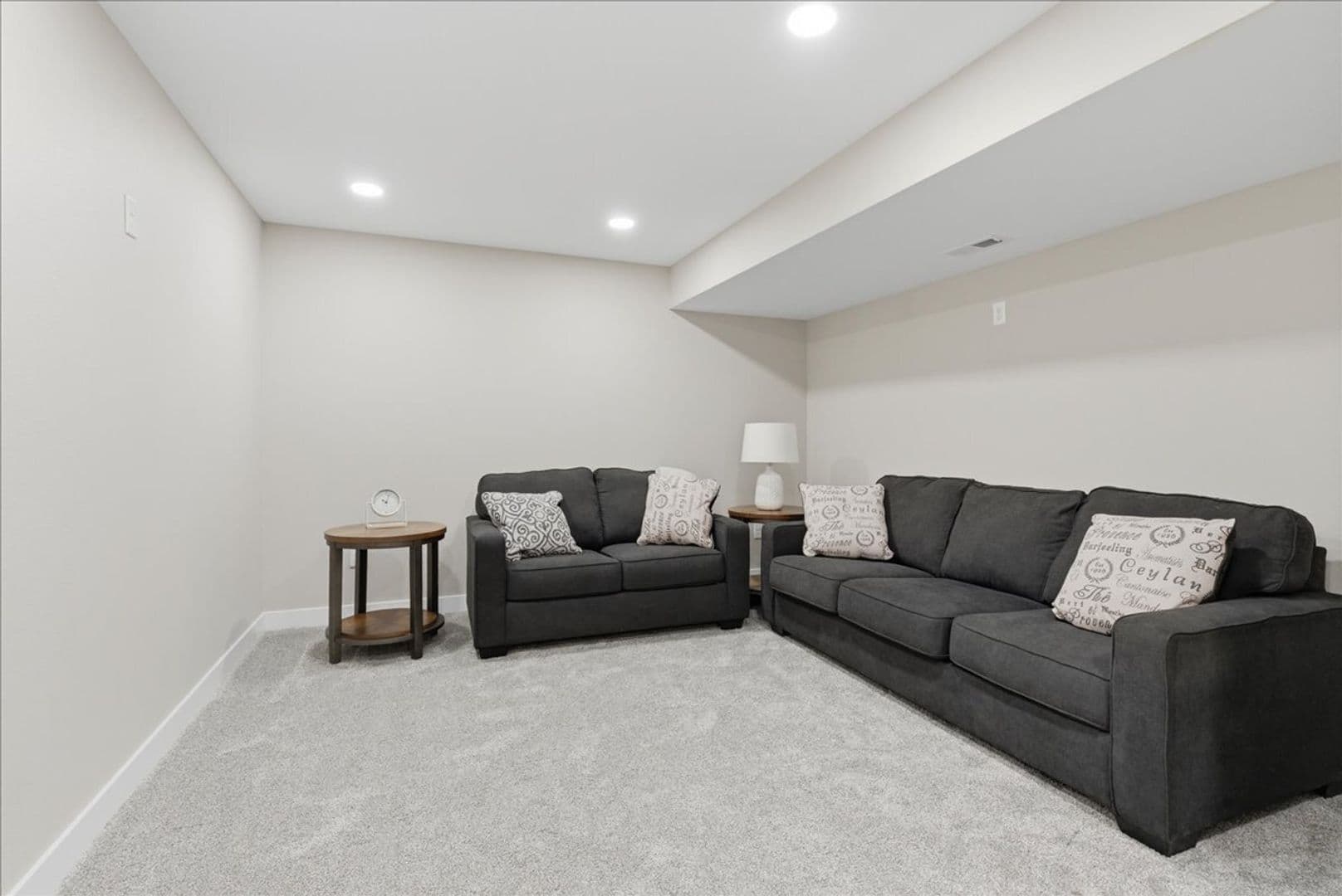 Cedar Falls Apartment: Clay Street