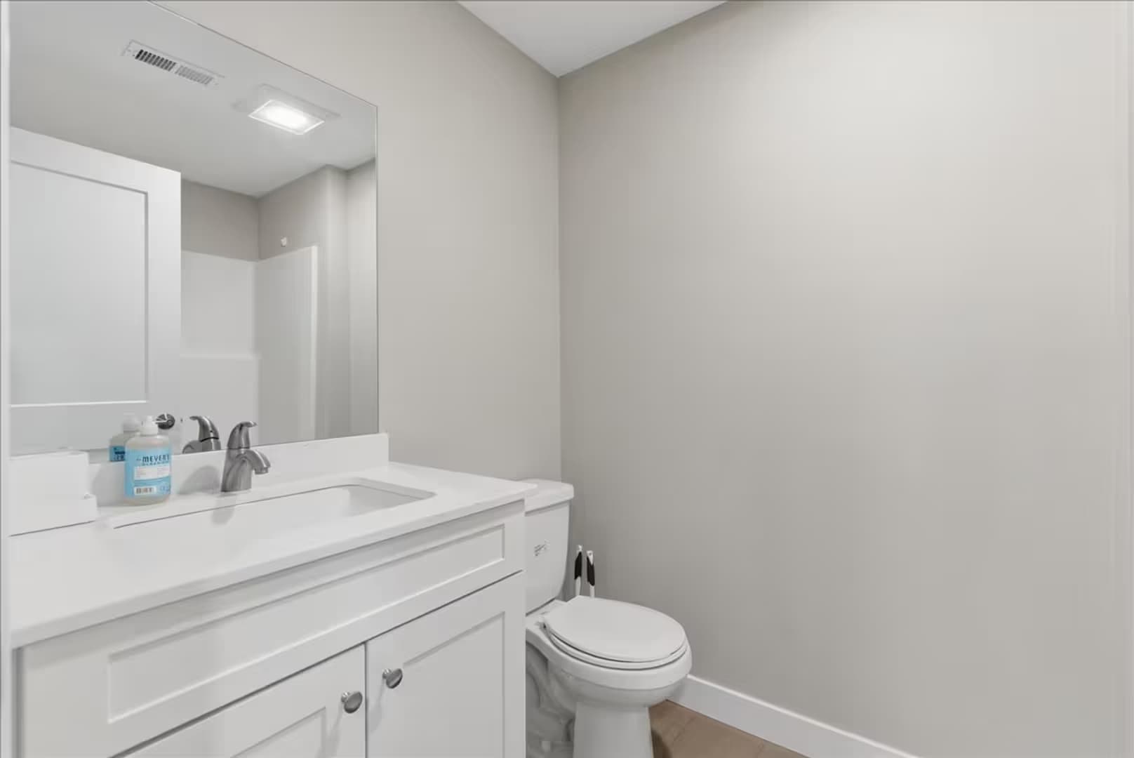 Cedar Falls Apartment: Clay Street