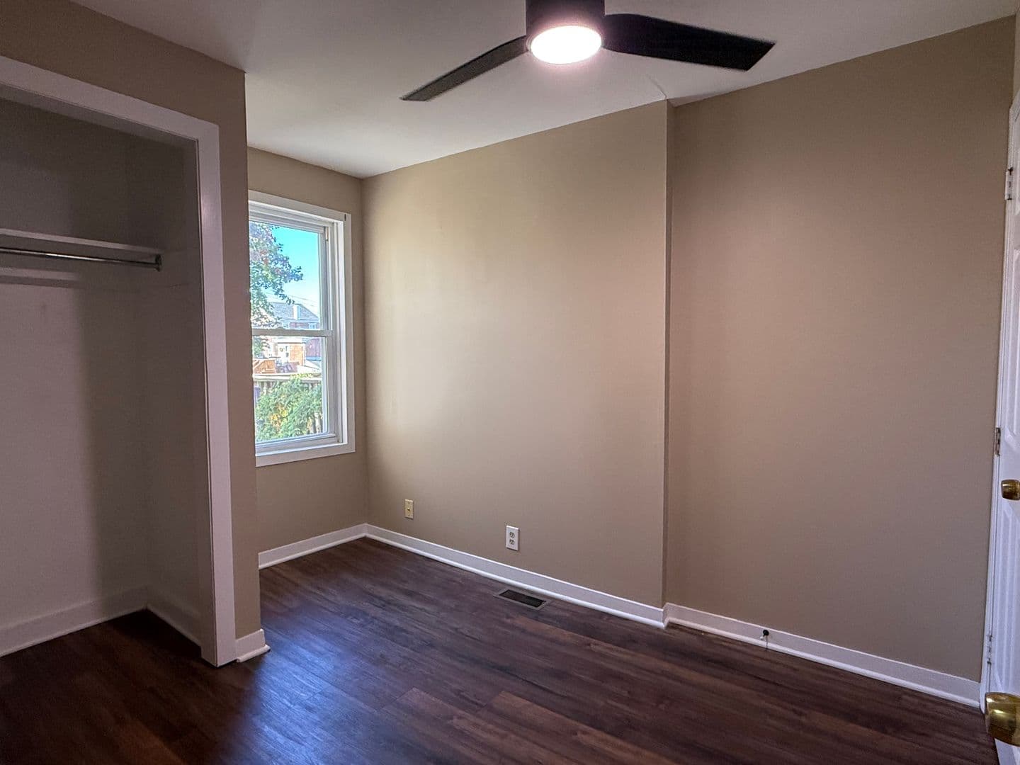 Upland Apartment: 103 9th St