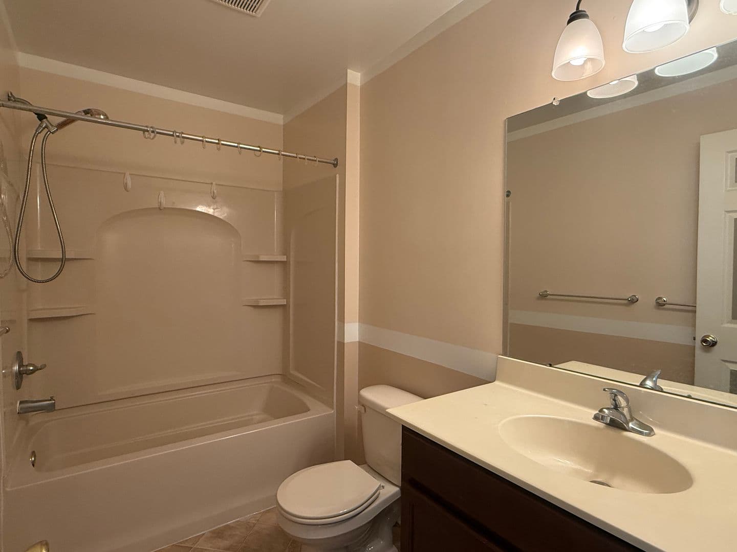 Aston House: 117 Julianna Way