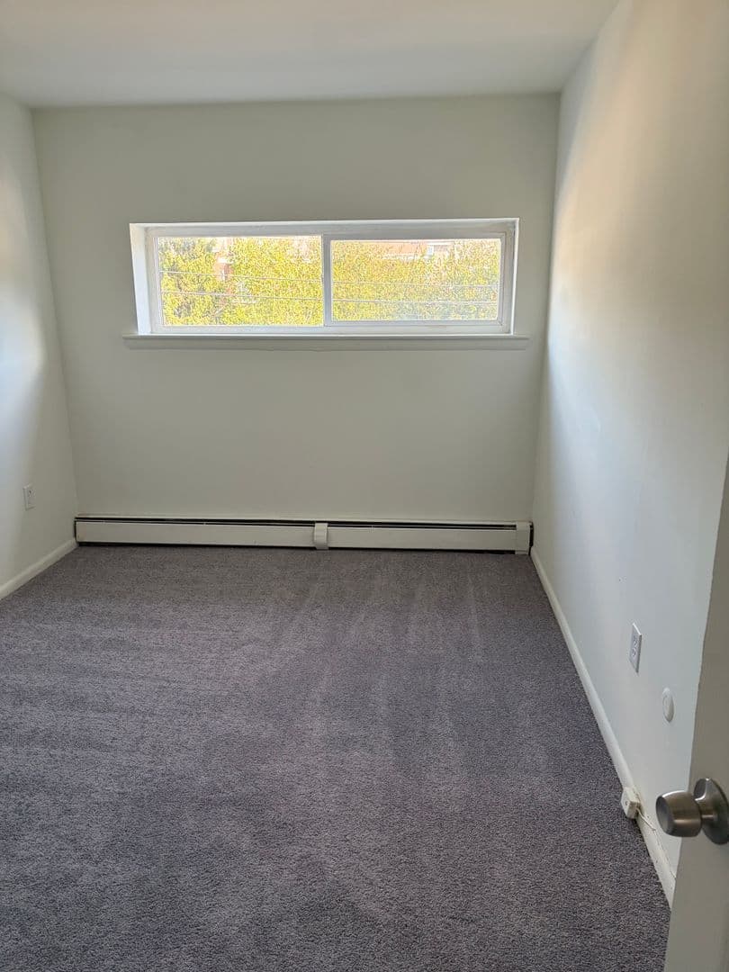Coatesville Apartment: 25 S 4th Ave