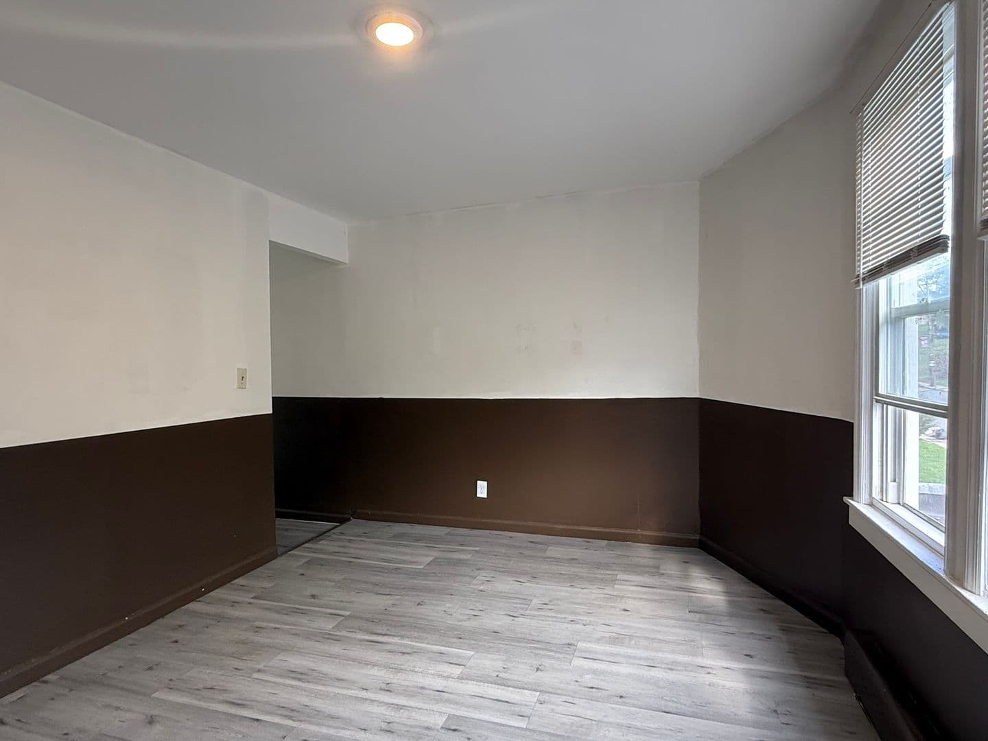 Darby Apartment: 1300 Main St