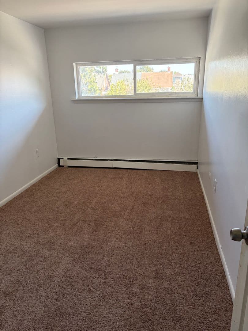 Coatesville Apartment: 25 S 4th Ave