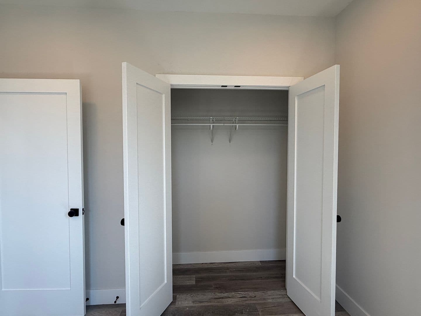 Morton Apartment: 132 Yale Ave