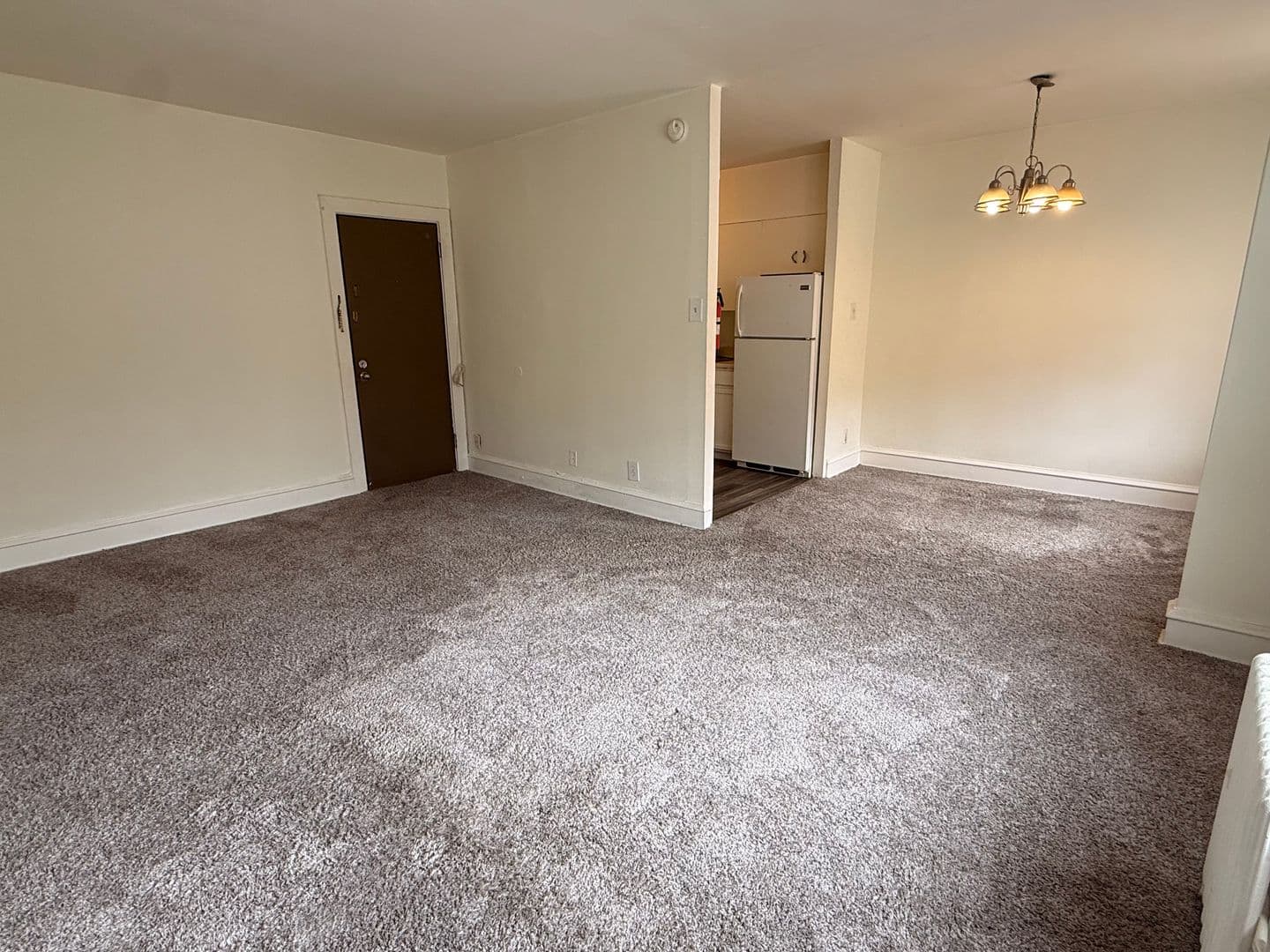 Lansdowne Apartment: 260 N Wycombe Ave