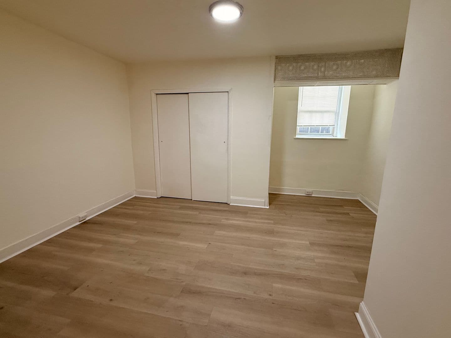 Lansdowne Apartment: 260 N Wycombe Ave