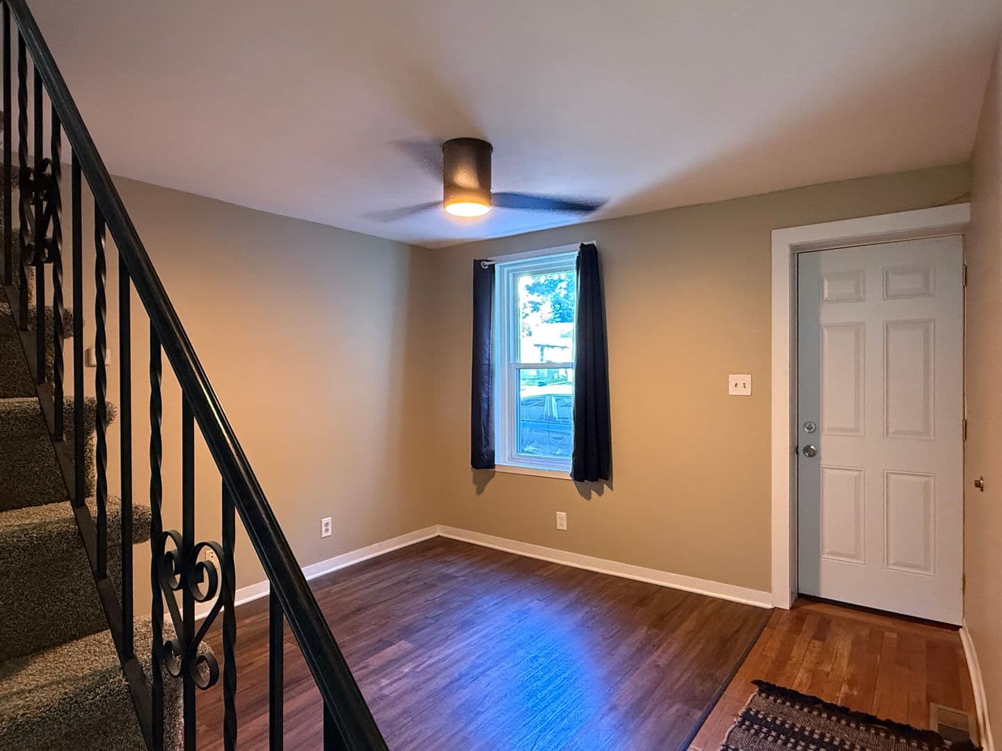 Upland Apartment: 103 9th St