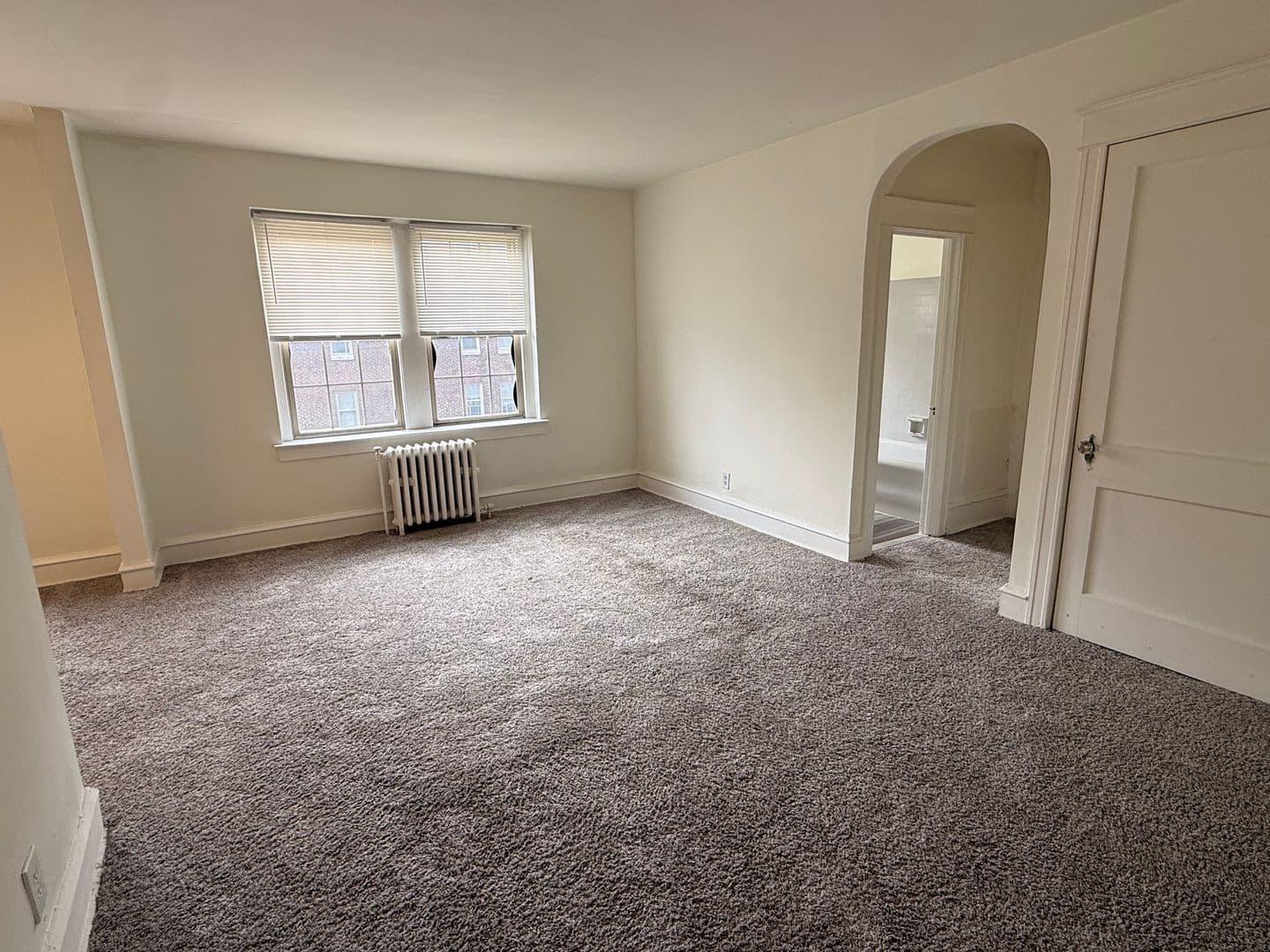 Lansdowne Apartment: 260 N Wycombe Ave