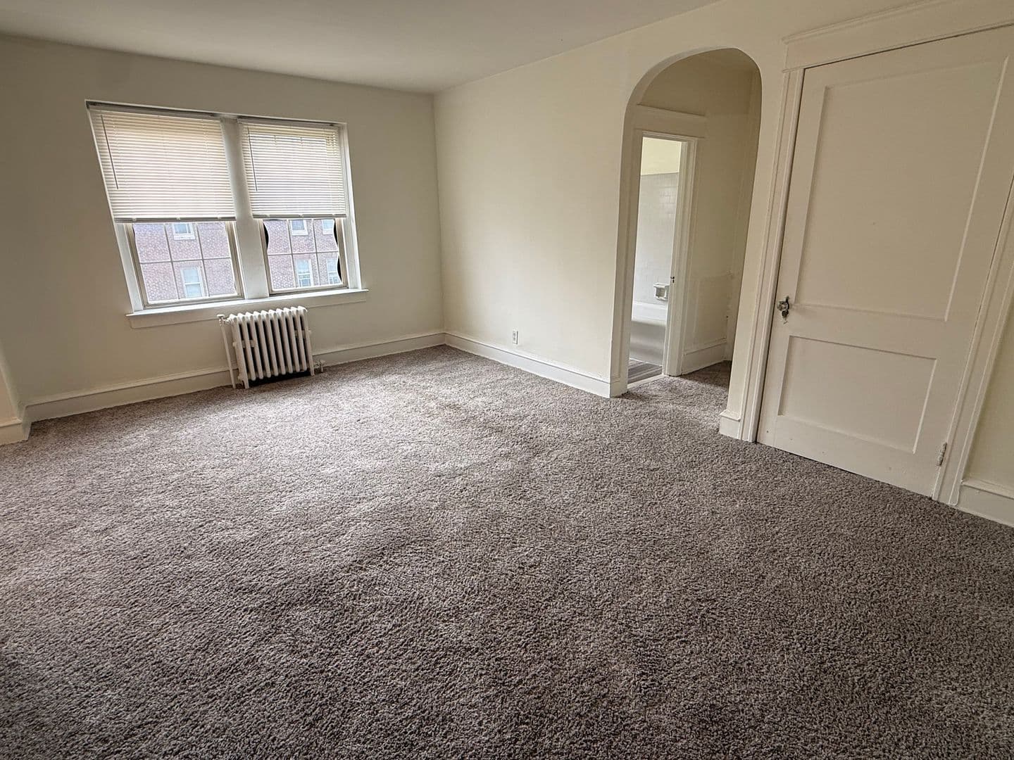 Lansdowne Apartment: 260 N Wycombe Ave