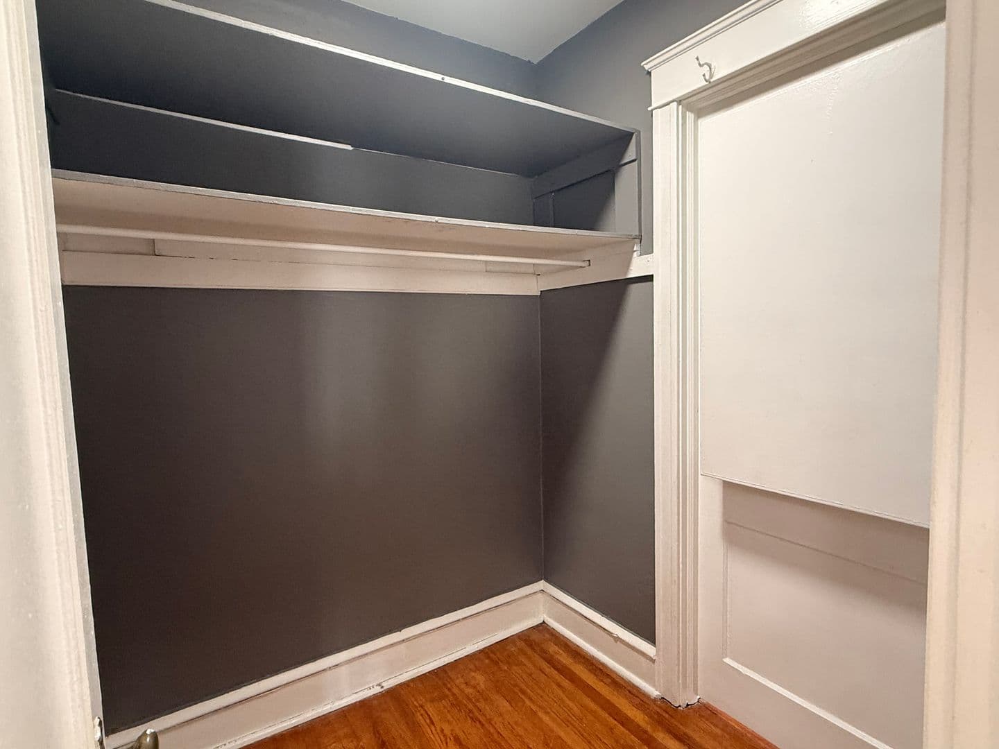 Lansdowne Apartment: 260 N Wycombe Ave