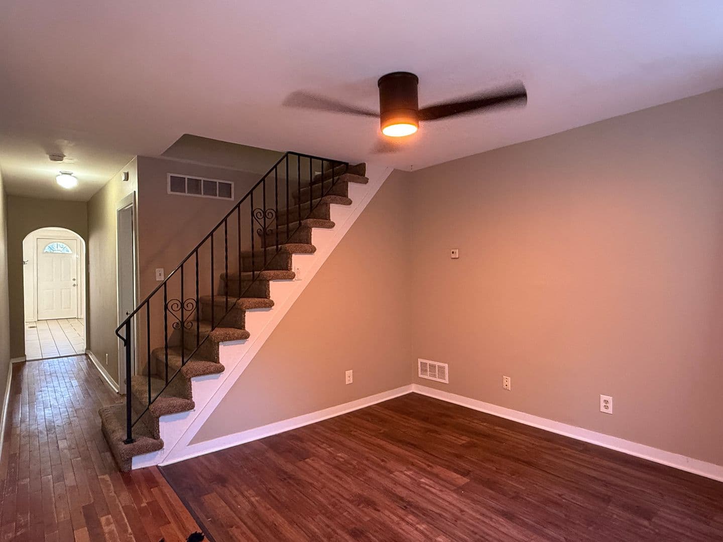 Upland Apartment: 103 9th St