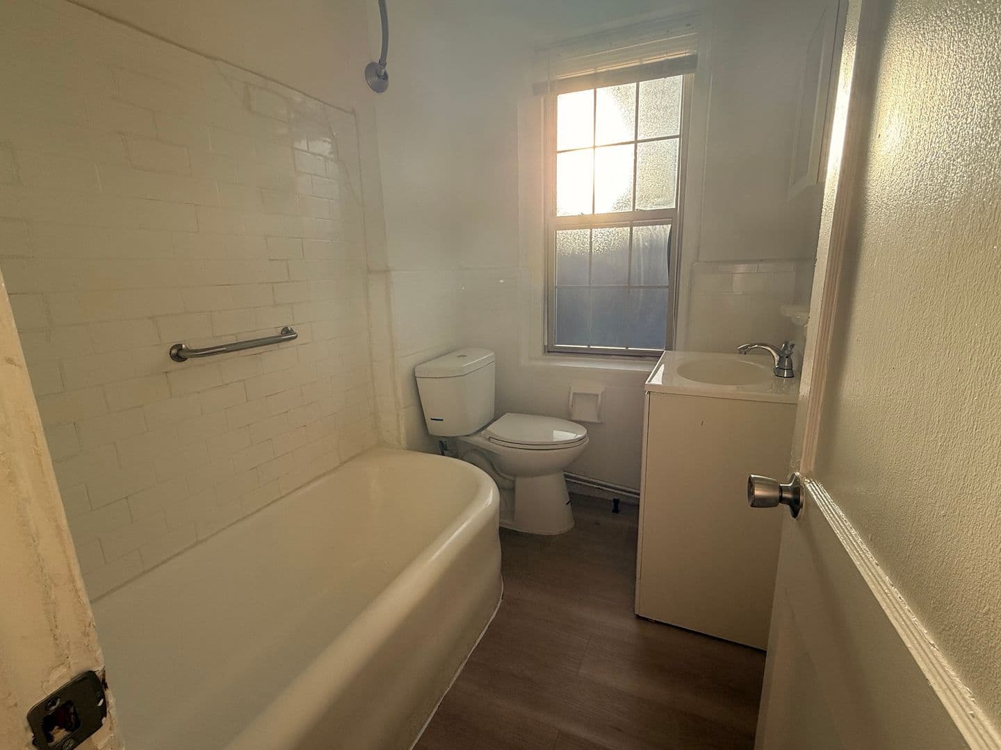 Lansdowne Apartment: 260 N Wycombe Ave