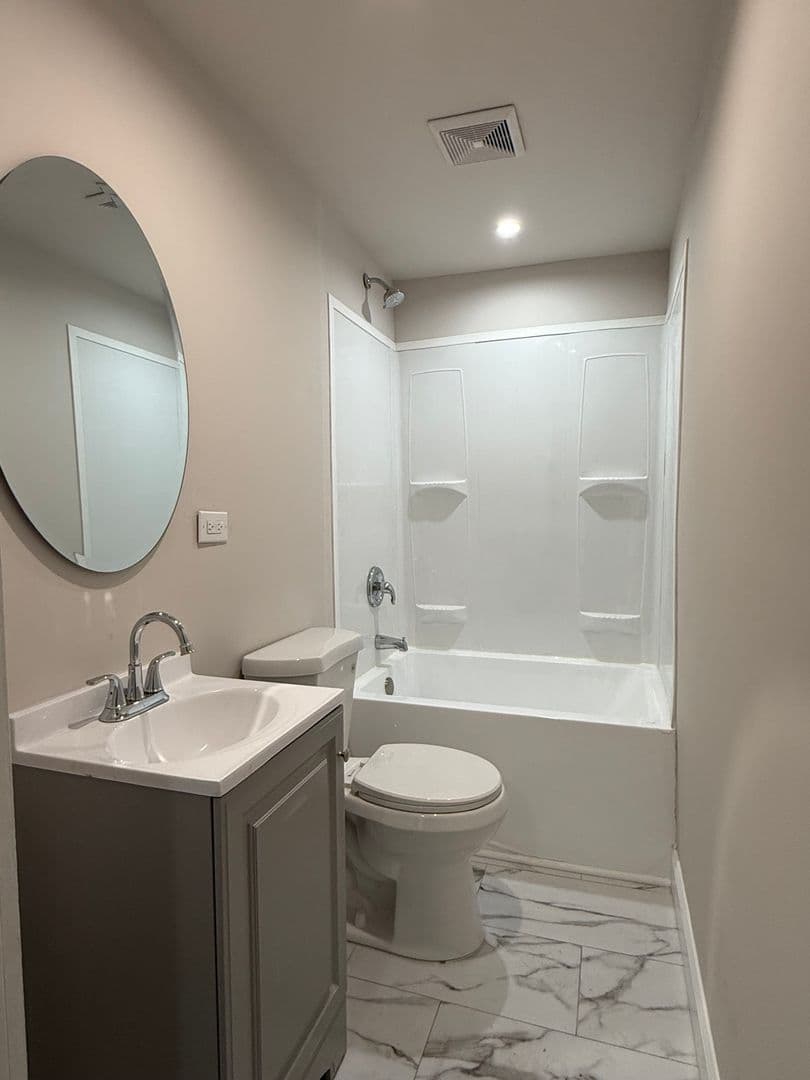 Upland Apartment: 103 9th St